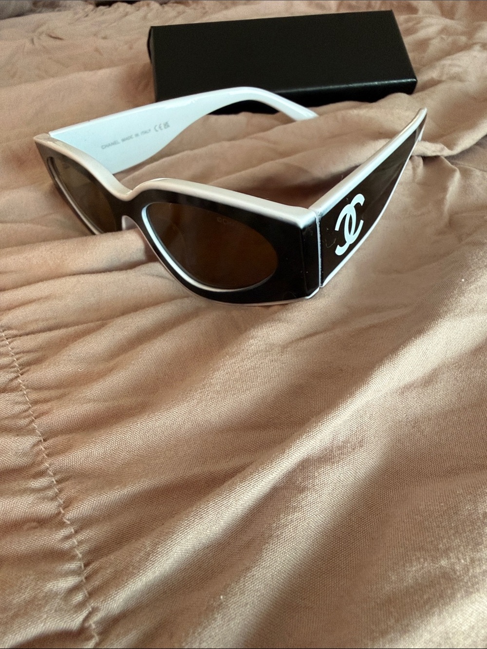 CHANEL Black and White Cat-Eye Logo Sunglasses